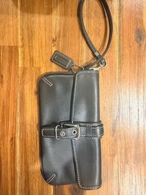 Vintage Used Coach Dark Brown Leather Wristlet with Contrast Stitching
